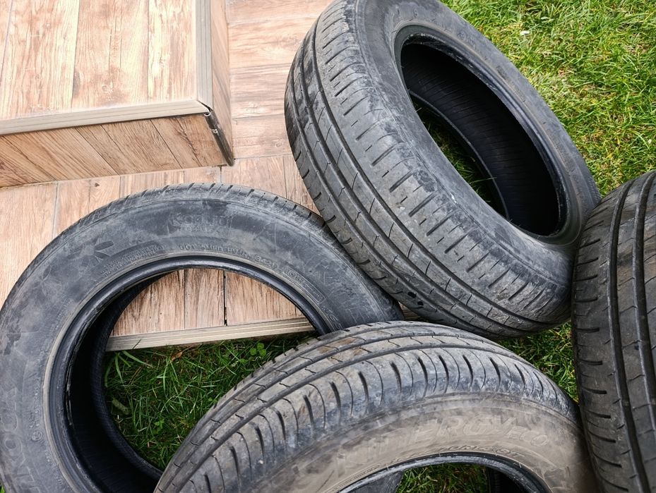 Vand sau schimb anvelope de vara Hankook R14