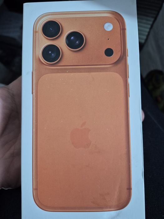 Iphone 17 pro 256 Orange sigilat