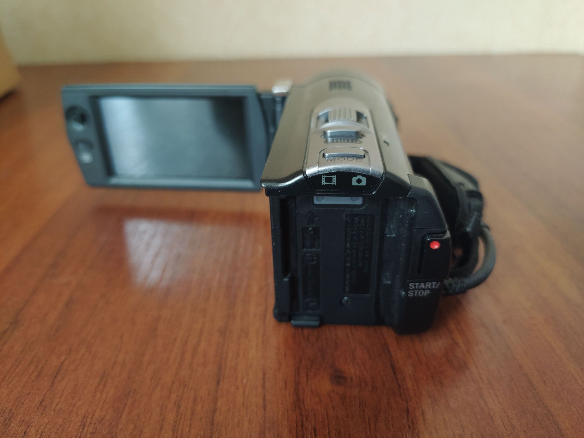 Камера HDR-CX190