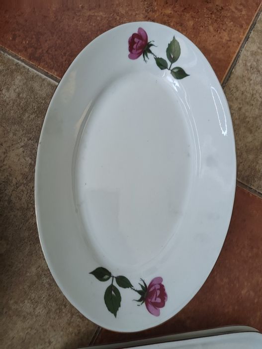 Продавам български порцелан