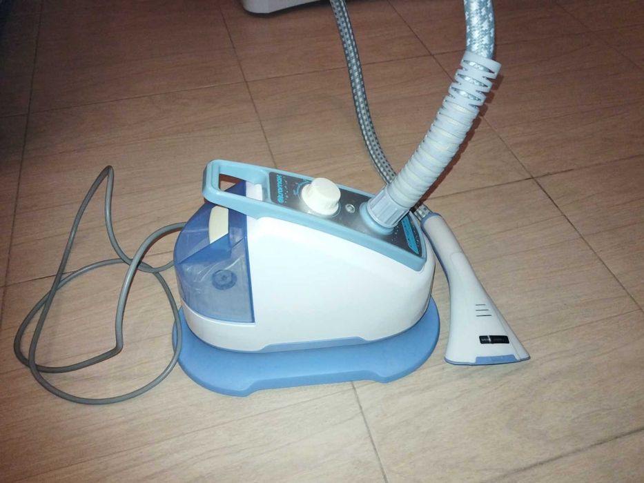 Уред за гладене с пара KROMAX