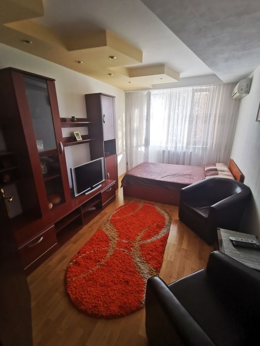 Garsoniera de inchiriat grozavesti/regie 40 mp decomandata