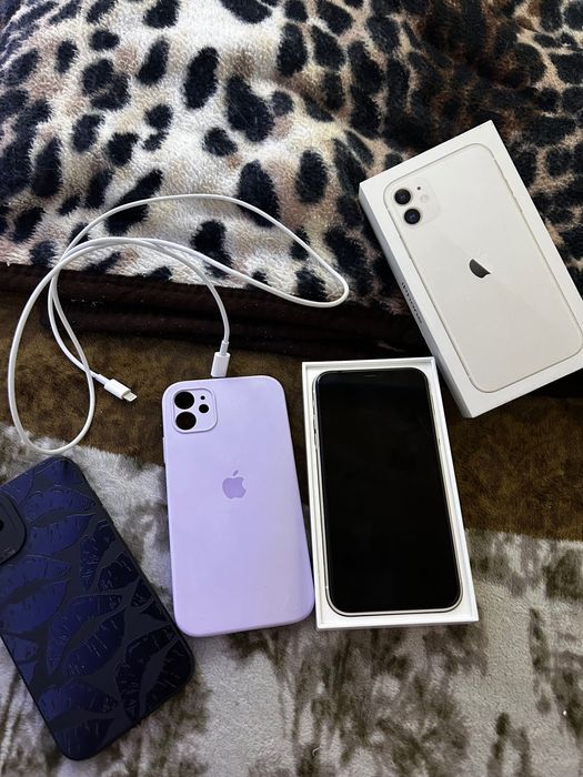 Продам IPhone 11