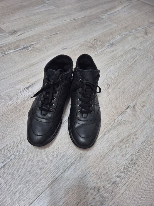 Ghete barbati din piele