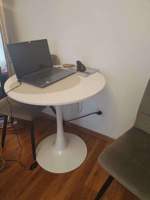 Masa 2HOME still Tulip rotunda, Alb, picior fix, 70cm