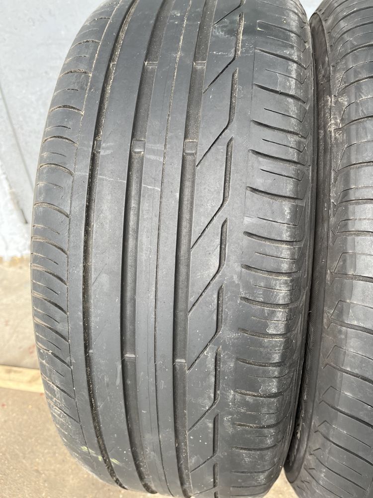 2 бр. летни гуми 225/55/17 Bridgestone RSC DOT 1516 4,5 mm