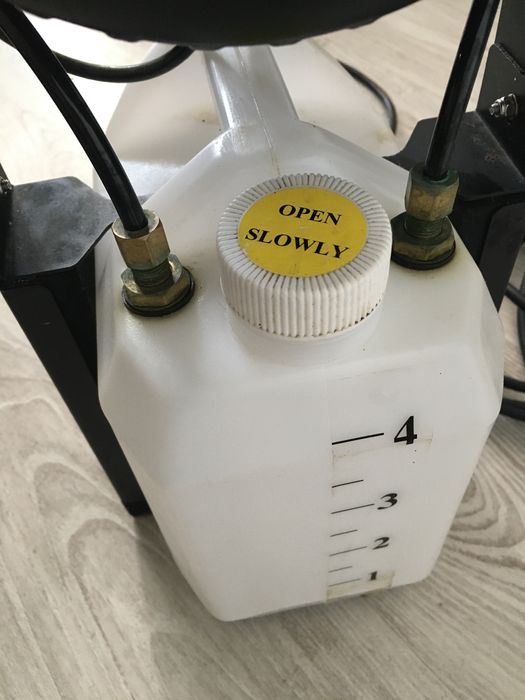 Aparat uz casnic sau industrial pentru   dezinfectie suprafete