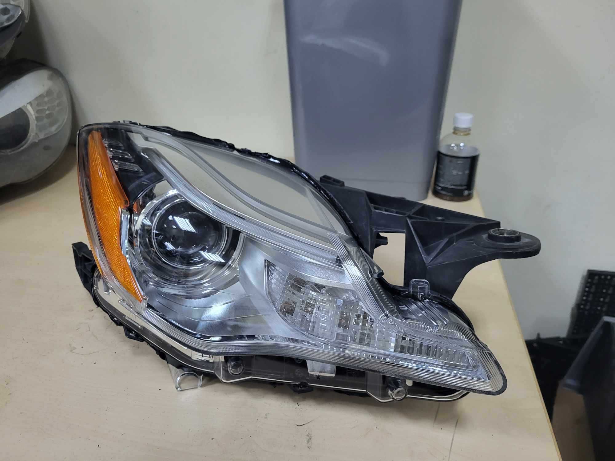 Десен фар Maserati Quattroporte desen far мазерати куатропорте