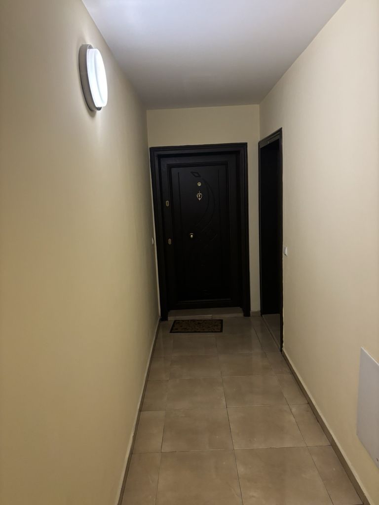Продава се Тристаен апартамент в София, Банишора - 66 кв.м за 2561 €/кв.м - Снимка #7