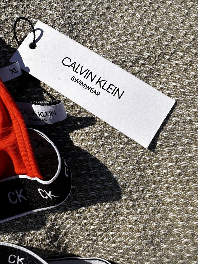 Calvin Klein горница бански L