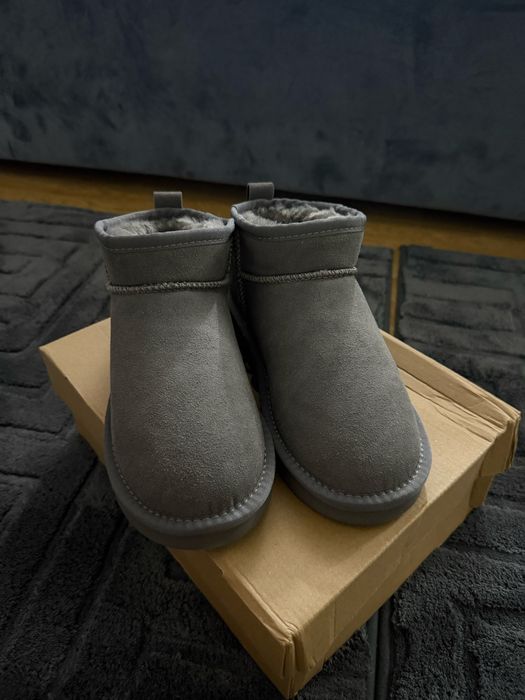 UGG classic damă