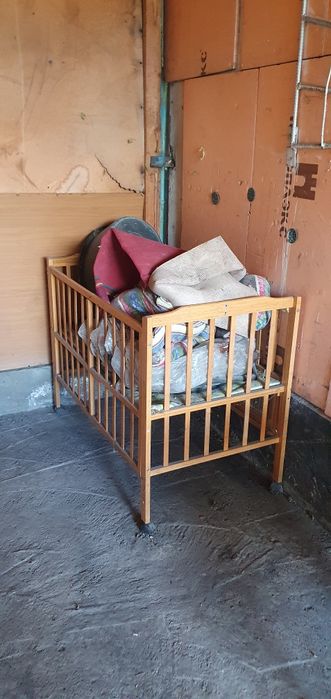 Продам манеж в хорошем состоянии