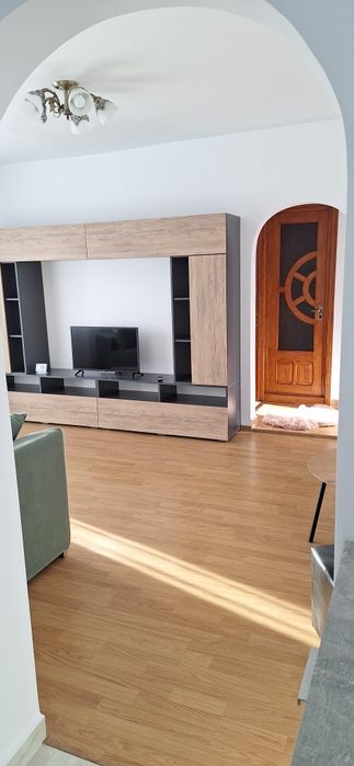 Apartament 2 camere semidecomandat