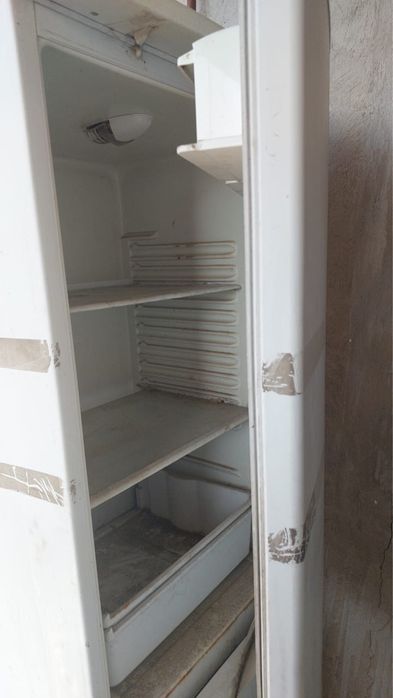 Холодильник рабочий