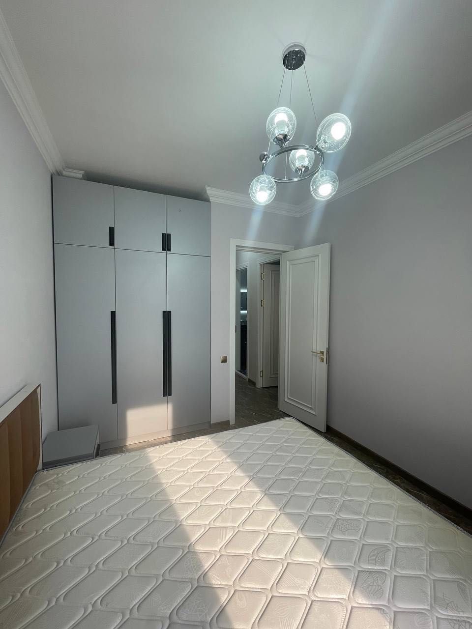 Mirabad Avenue Продается 3 комнатная квартира ремонт Гостиница Россия