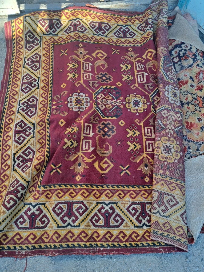 Ковры, дорожки разные б/у