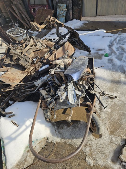 Запчасти на хонду црв