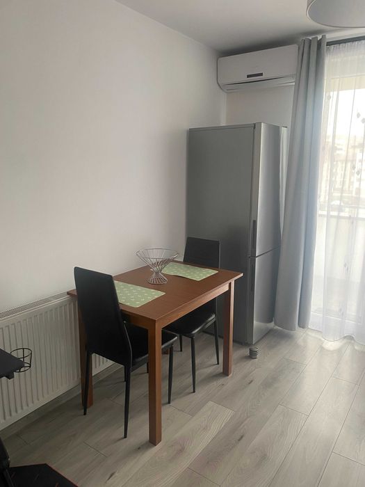 Apartament 2 camere, Str Porii - mobilat, parcare privata