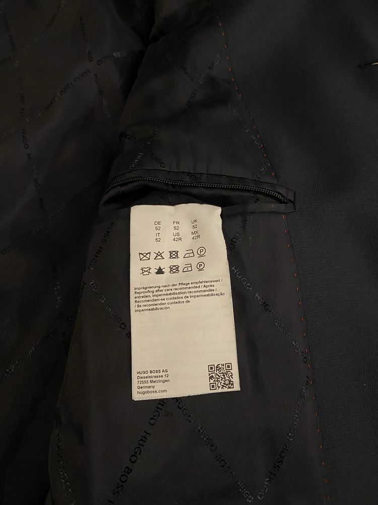 Pardesiu Hugo Boss barbatesc