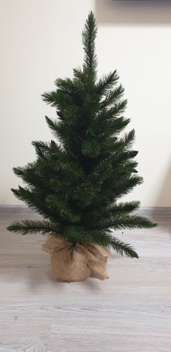 Продам елку, состояние отличное