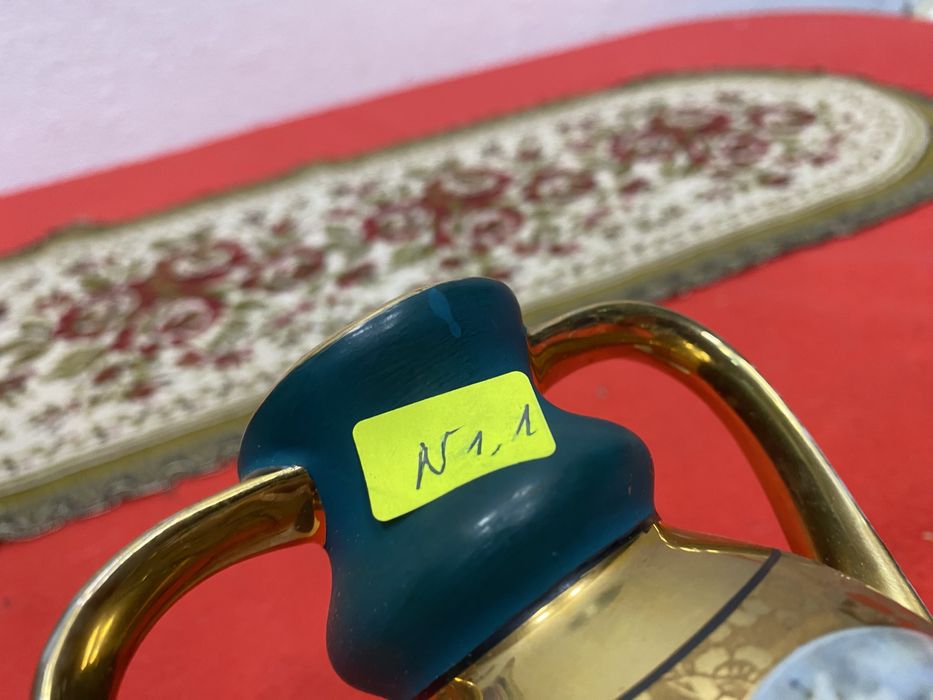 Винтидж вазичка Limoges Lourdes 1858-1958 златна украса Франция