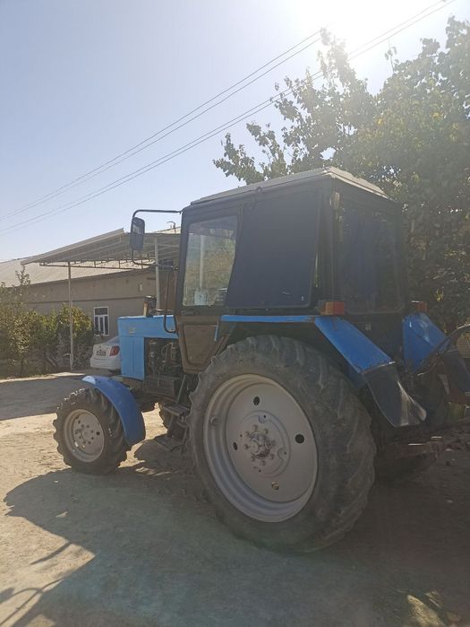 MTZ  82.1 sotiladi