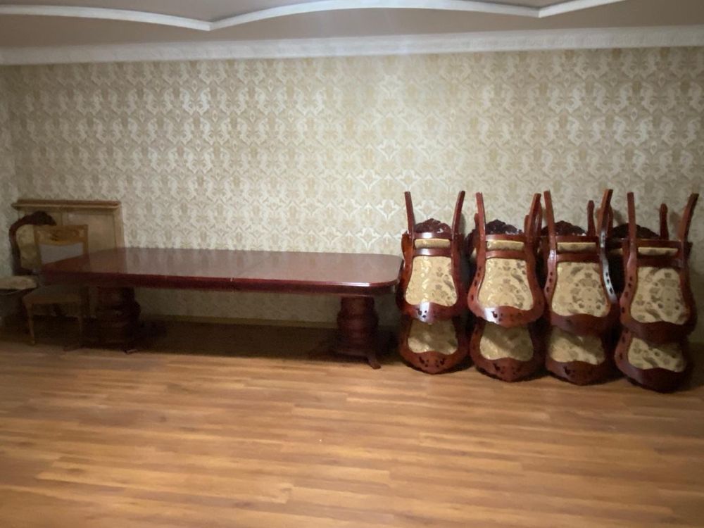 Стол и стуля в отл состояние
