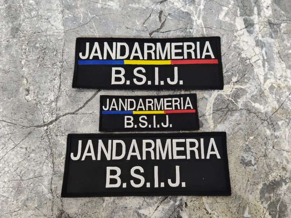 Embleme și grade militare