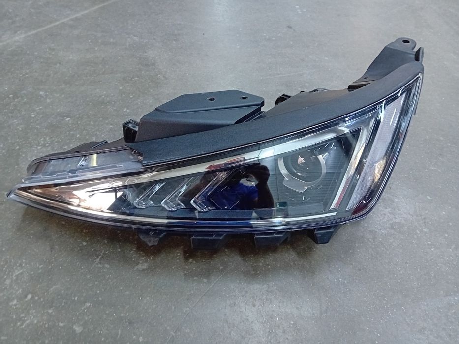 Far stânga Hyundai Elantra Facelift 2019-2020
