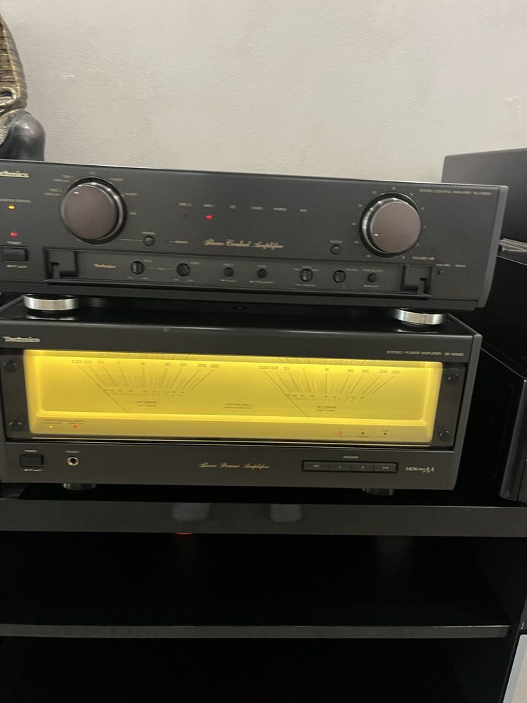 Technics SE A2000 Technics SU C2000