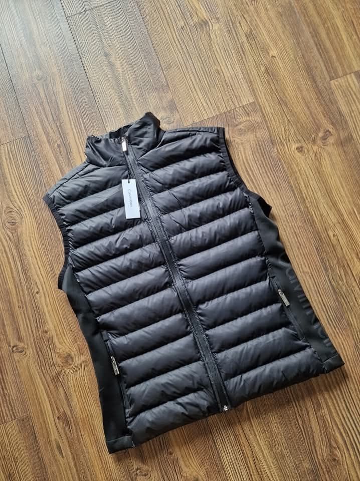 Страхотна мъжка грейка CALVIN KLEIN размер S M L XL