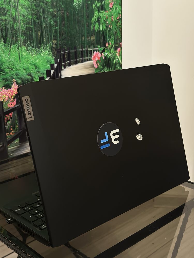 Laptop Gaming i5-11320H, 1650 4GB, 8GB ram, ssd 25 gb