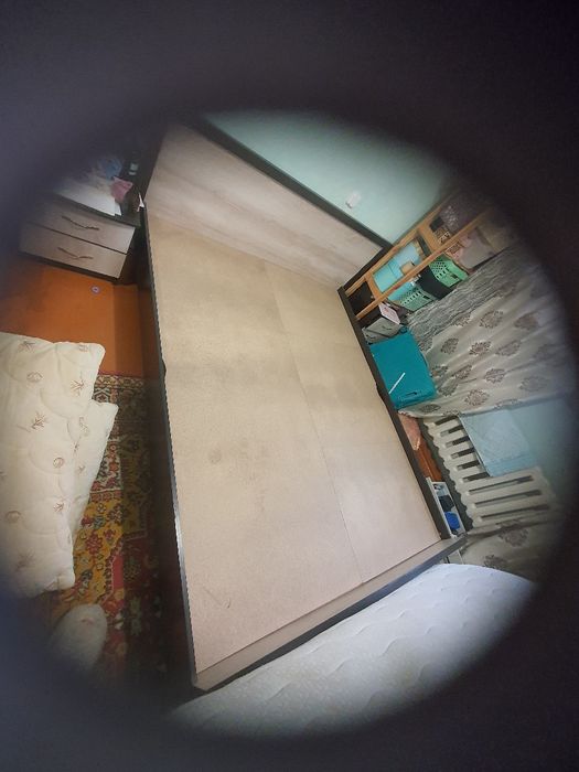 Кровать с матрасом