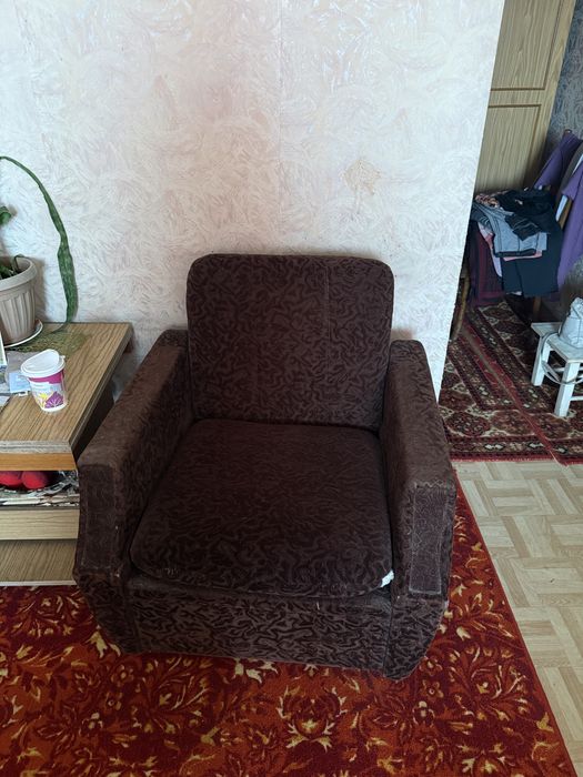 отдам бесплатно 2 кресла