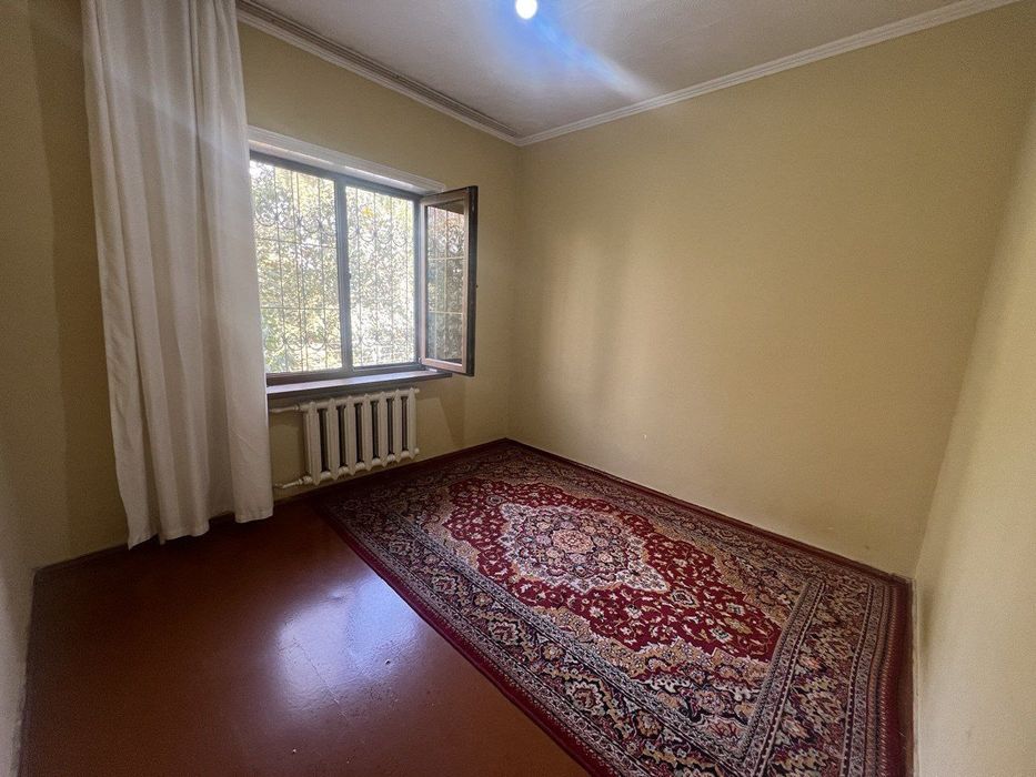 Yunusobod 14 kvartl 4 xonali kvartira Sotiladi 4/3/5 92m²