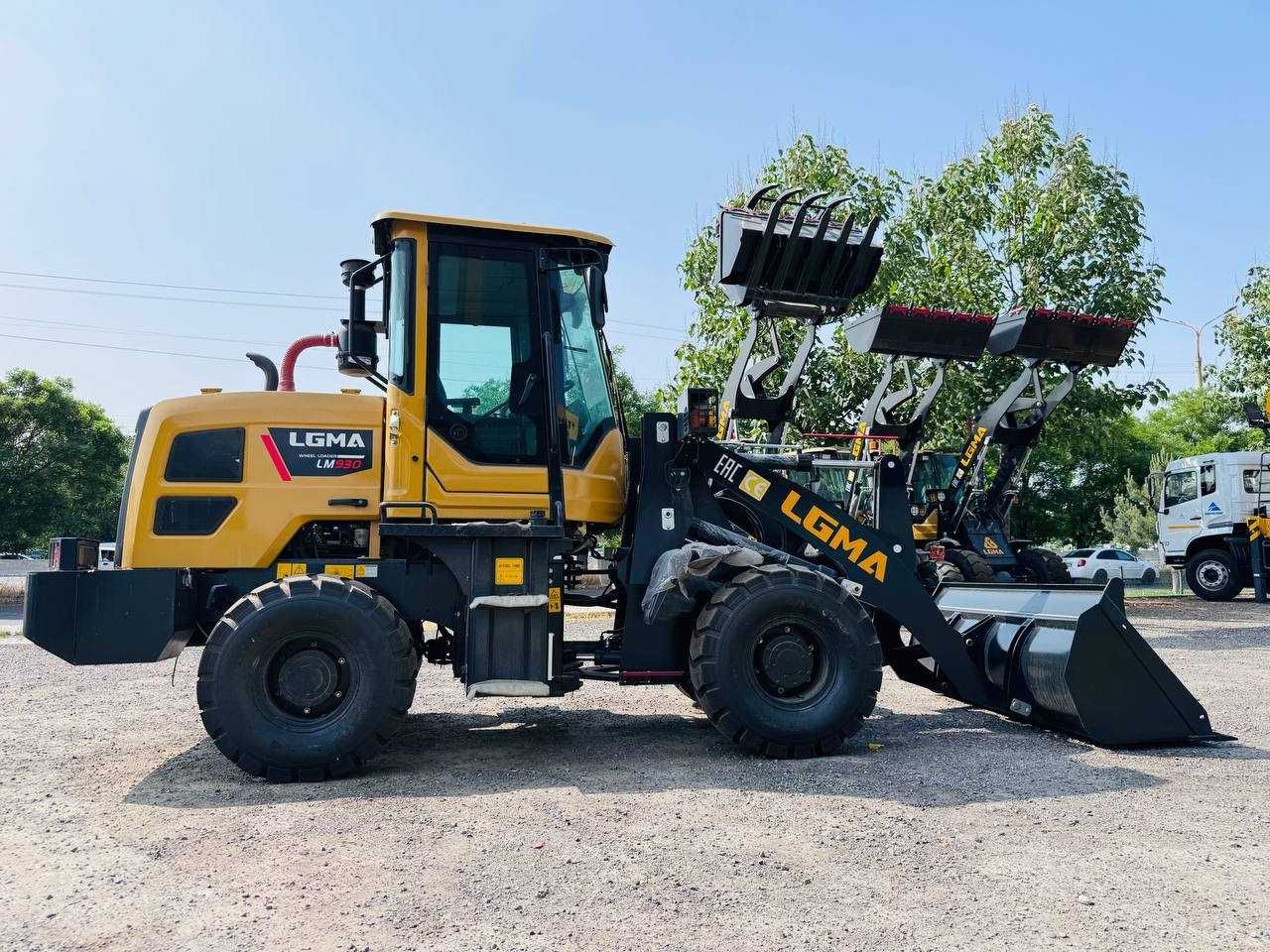 Погрузчик Lugong LM 930