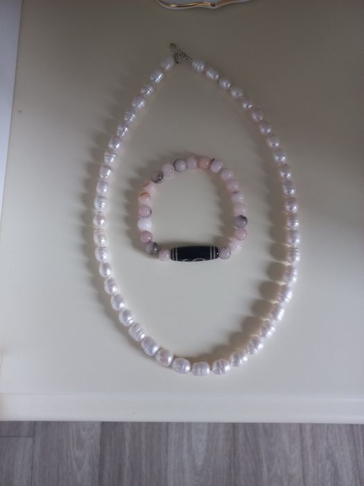 Продам Натуральный жемчуг 28 000 тенге.