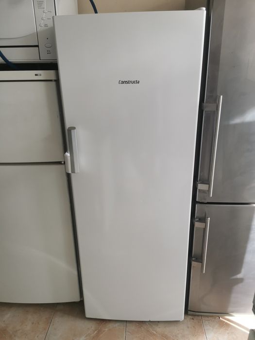 Вертикален фризер Construkta 200 L