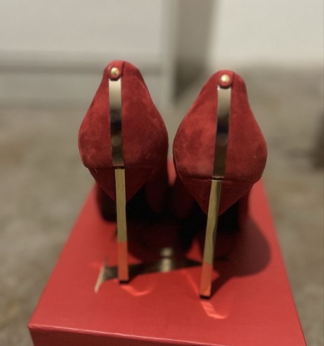 Продам новые элегатные туфли