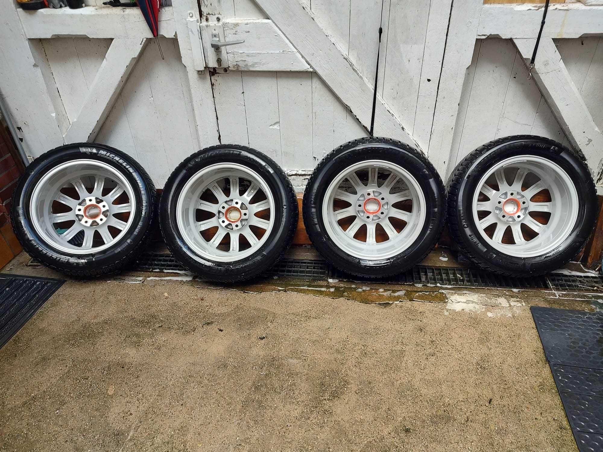 Лети джанти 16" 5х114,3 гуми 205/55/16