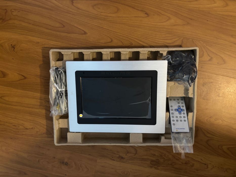 Дигитална фоторамка Praktica