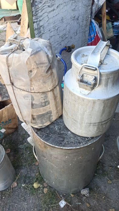 Продам аллюминевый бидон 10л