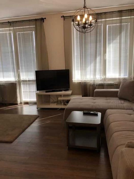 Дава се под наем Двустаен апартамент в София, Кръстова вада - 70 кв.м за 458 € - Снимка #1