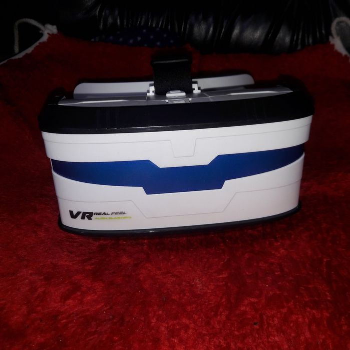 Ochelari VR Alien Blasters folosit putin