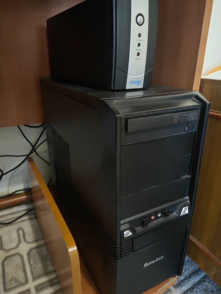 Компьютер Core i5+принтер+стол