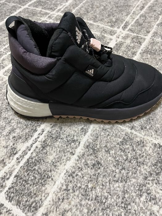 Зимни обувки-adidas