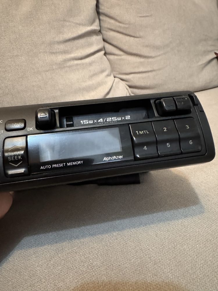 Radio casetofon auto Panasonic D50G (Retro)