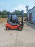 Linde H25D-02 Persoana juridica vinde stivuitor Linde H25D-02 fabricat 2003