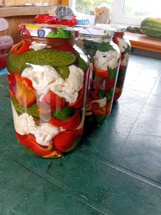 Borcane cu muraturi, 3,700 ml per borcan ,