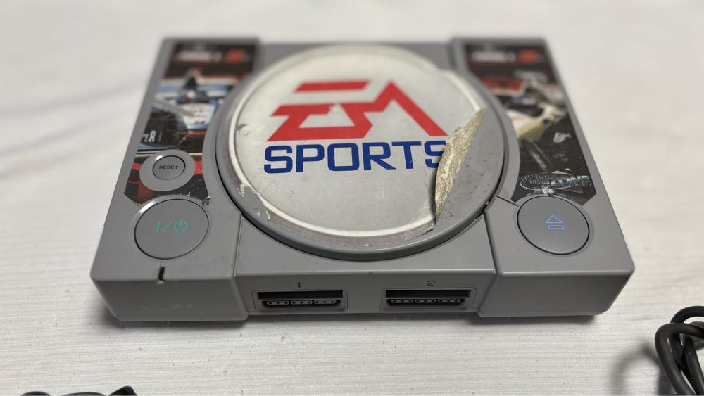 Consola Sony PS1 Model SCPH-5552+Controller+Fifa2003-Functional-FIx